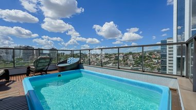 apartment em Avenida General Barreto Viana, Chácara das Pedras - Porto Alegre - RS