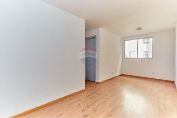 apartment em Rua Eduardo Aguirre Calabresi, Cristo Rei - Curitiba - PR