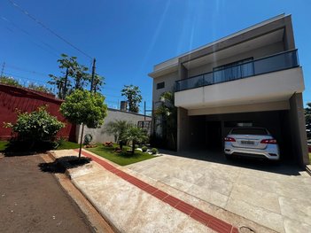 house em Rua Senhorinha Ferreira de Souza, Heimtal - Londrina - PR
