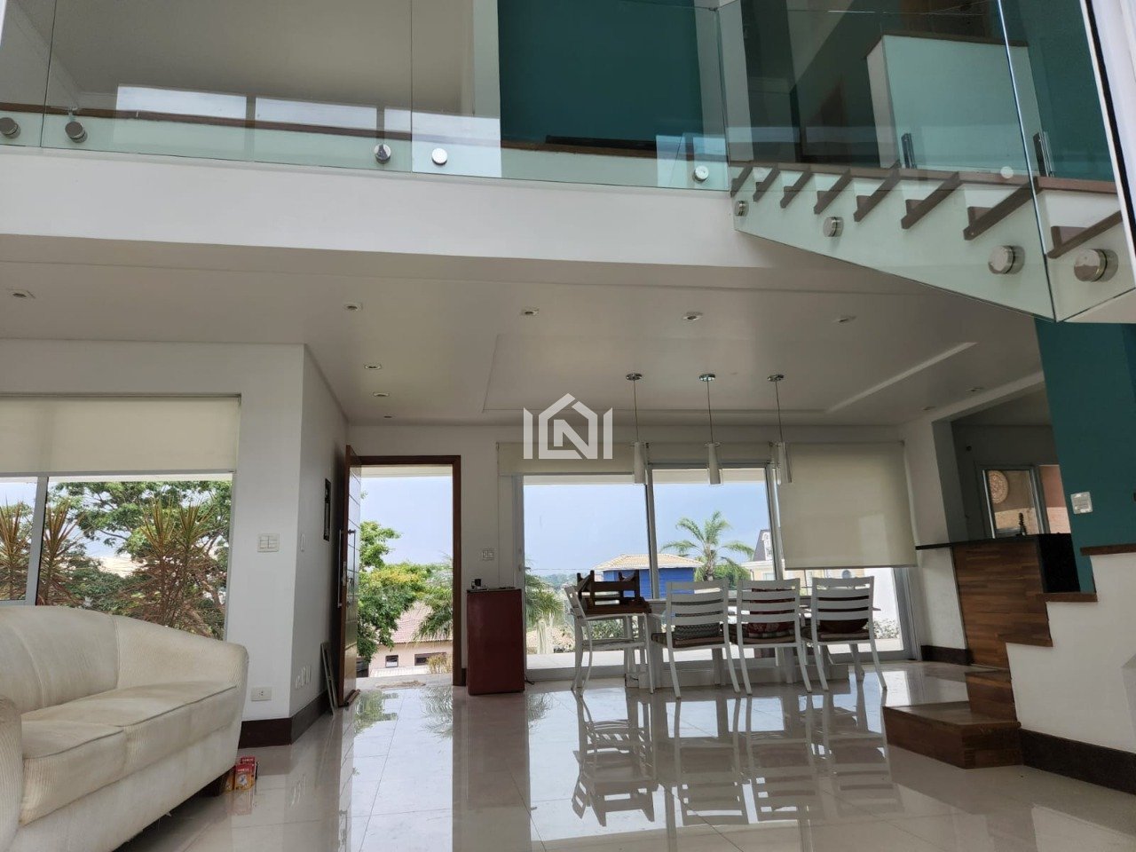 Casa à venda e locação condominio Golf Village-sala de estar e jantar