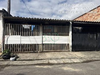 house em Rua José de Assis Goulart, Conjunto Residencial Araretama - Pindamonhangaba - SP