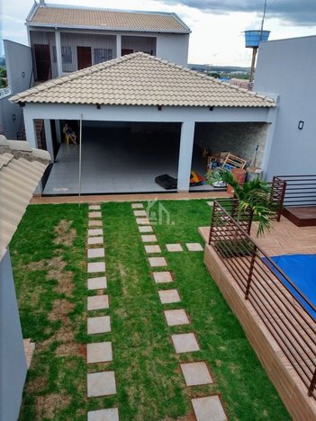 commercial_building em Rua da Castanheira, Jardim Floresta - Rio Verde - GO