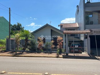 house em Rua Paulo Emílio Thiesen, Olarias - Lajeado - RS