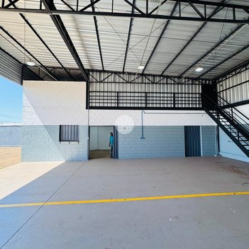 industrial em Avenida Doutor Antônio Alves Passig, Residencial e Comercial Palmares - Ribeirão Preto - SP