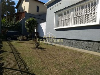 house em Rua Cento e Cinquenta e Quatro, Laranjal - Volta Redonda - RJ