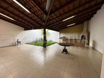 house em Avenida Anselmo Alves dos Santos, Saraiva - Uberlândia - MG