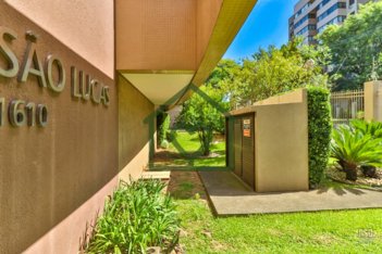 apartment em Rua Dona Adda Mascarenhas de Moraes, Jardim Itu - Porto Alegre - RS