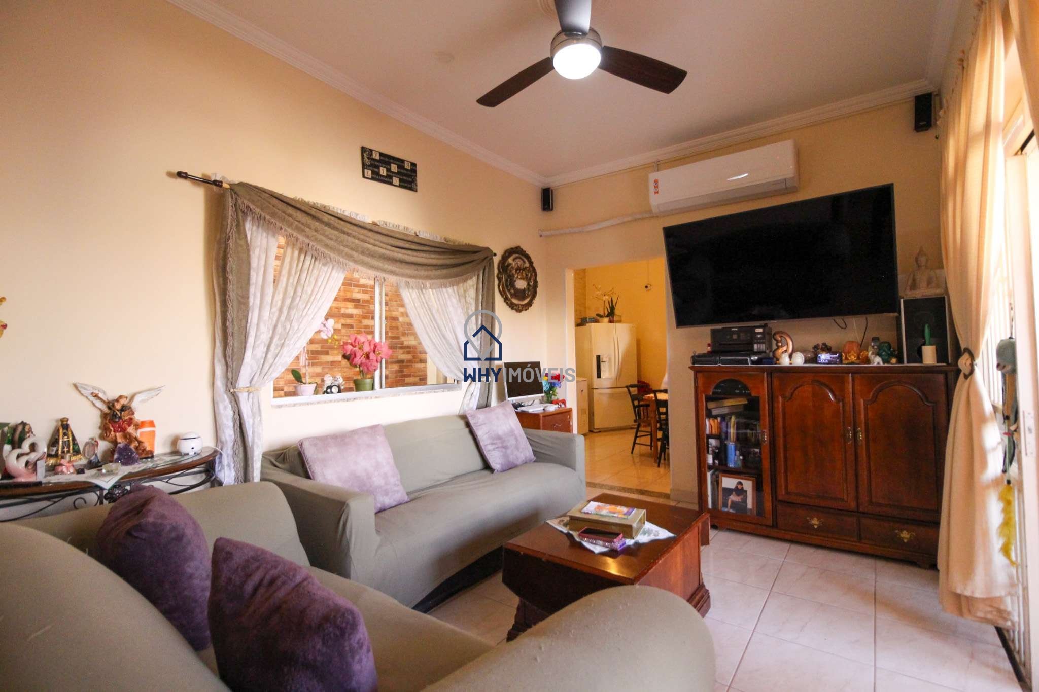 Casa com 3 quartos — Santa Mônica, Belo Horizonte