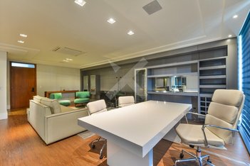office em Furriel Luiz Antonio de Vargas, Bela Vista - Porto Alegre - RS
