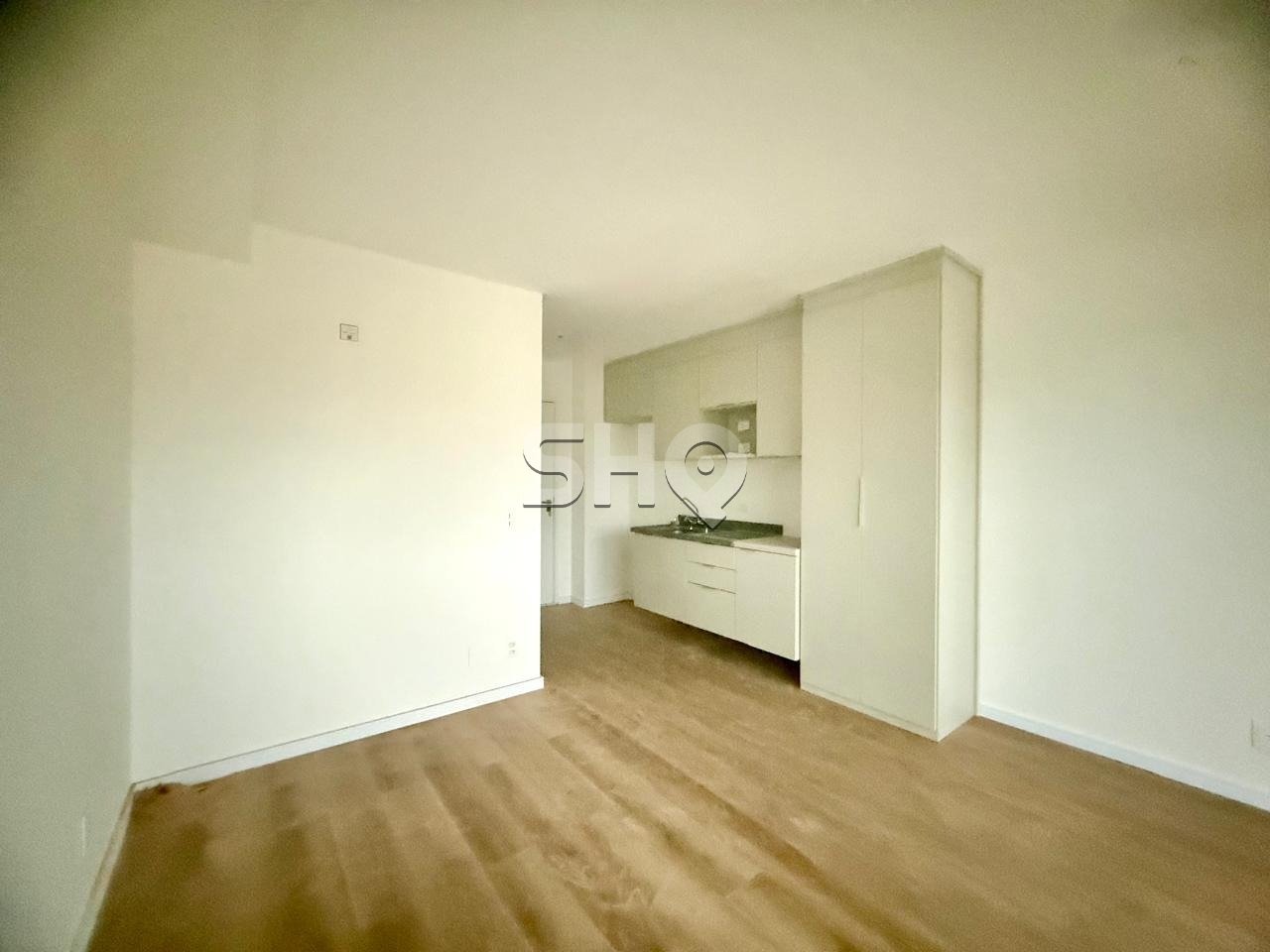 Espaço para dormitório e pequena sala