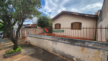 house em Avenida Santo Magrini, Conjunto Parigot de Souza 1 - Londrina - PR