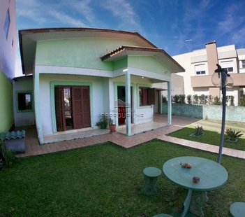 house em Rua Raymundo Arrosi, América - Farroupilha - RS