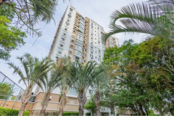 apartment em Avenida Andaraí, Passo da Areia - Porto Alegre - RS