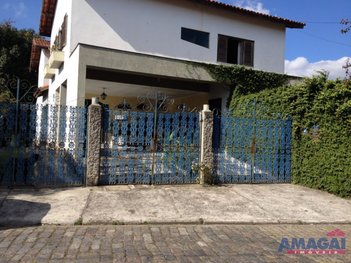 house em Avenida Moriaki Ueno, Cidade Jardim - Jacareí - SP