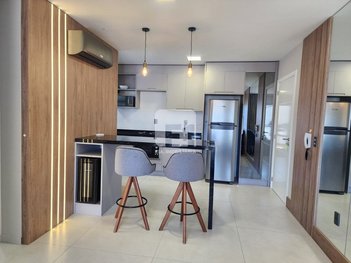 apartment em Avenida das Raias, Jurerê Internacional - Florianópolis - SC