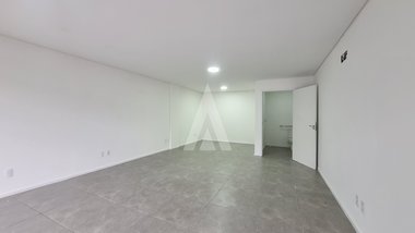 business em Rua Inambu, Costa e Silva - Joinville - SC