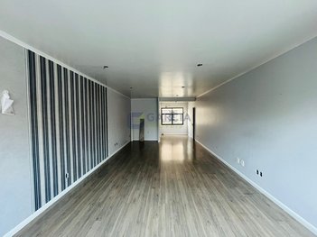 office em Avenida Cristóvão Colombo, Auxiliadora - Porto Alegre - RS