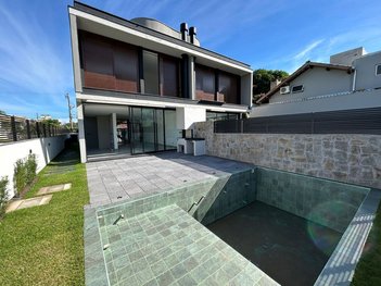 house em Rua Professor Renato Barbosa, Jurerê - Florianópolis - SC