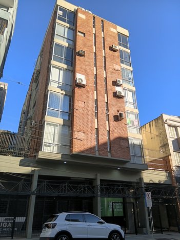 business em Avenida Alberto Bins, Independência - Porto Alegre - RS