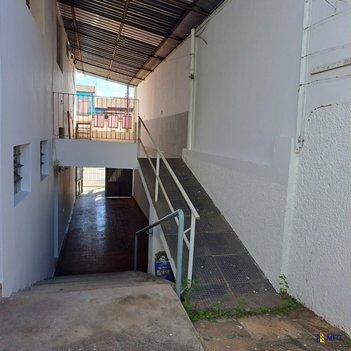 business em Avenida Itavuvu, Jardim Maria Antônia Prado - Sorocaba - SP