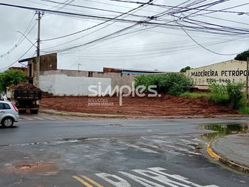 land_lot em Rua Sargento Leôncio Ferreira dos Santos, Parque Roosevelt - Bauru - SP