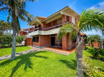 house em Rua Rio dos Sinos, Centro - Xangri-Lá - RS