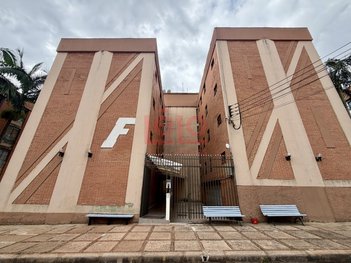 apartment em Avenida Doutor Mário Clapier Urbinati, Zona 07 - Maringá - PR