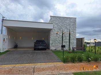 house em Avenida Quaresmeira, Parqville Quaresmeira - Trindade - GO