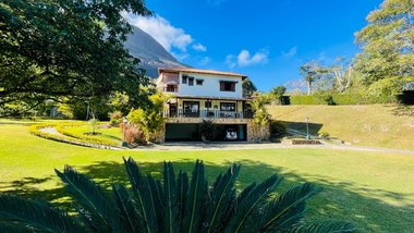 house em Rua Djanira, Samambaia - Petrópolis - RJ