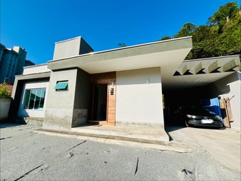 house em Rua Pastor Oswald Hesse, Ribeirão Fresco - Blumenau - SC
