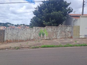 land_lot em Rua Professor Antônio de Moura Barbosa, Jardim Flamboyant - Botucatu - SP