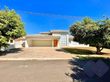 house em Rua Ary Antigas, Residencial Parque Laguna I - Botucatu - SP