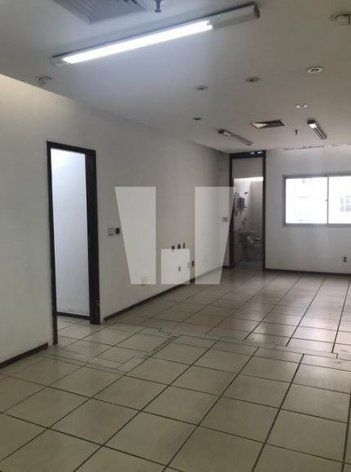 office em Álvares Cabral, Lourdes - Belo Horizonte - MG