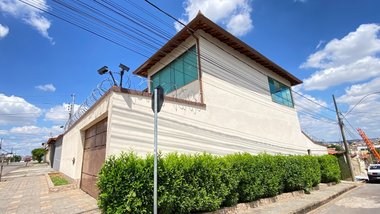 house em Rua Um, Jardim Riacho das Pedras - Contagem - MG