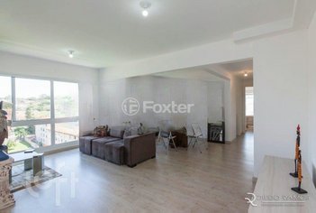 apartment em Rua Bezerra de Menezes, Passo da Areia - Porto Alegre - RS