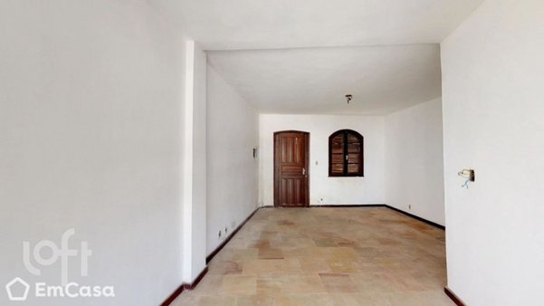 Rua São Leobaldo - facade00.jpg