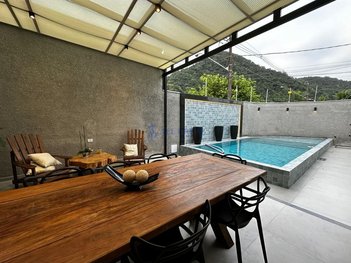 house em Avenida Marechal Mascarenhas de Moraes, Canto do Forte - Praia Grande - SP