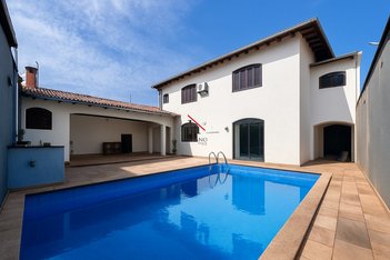 house em Rua Paranaguá, Centro - Londrina - PR
