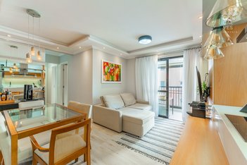 apartment em Rua Chichorro Júnior, Cabral - Curitiba - PR