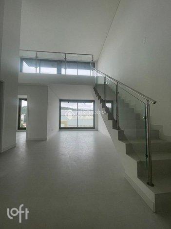 apartment em dos Acarás, Jurere Leste - Florianópolis - SC