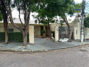 house em Rua Monterrey, Jardim Califórnia - Cuiabá - MT