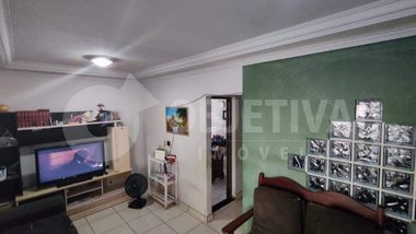 house em Rua Doutor Simão Carvalho Luz, Santa Luzia - Uberlândia - MG