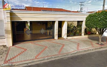 house em Rua Vinte e Quatro de Maio, Centro - Indaiatuba - SP