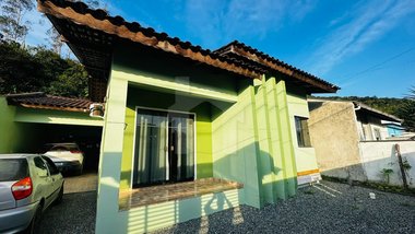 house em Rua Nova Zelândia, Centro Norte - Schroeder - SC