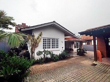 house em Rua Anita Garibaldi, Anita Garibaldi - Joinville - SC