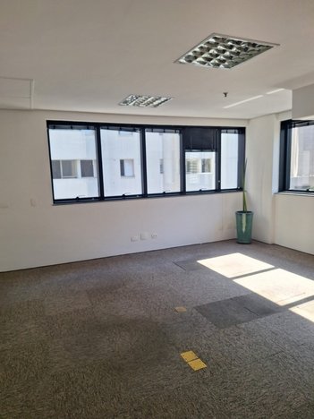 office em dos Maracatins, Indianópolis - São Paulo - SP