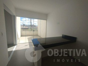apartment em Avenida Ubirajara Zacharias, Novo Mundo - Uberlândia - MG
