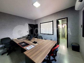 office em Rua José Nonato Ribeiro, Cazeca - Uberlândia - MG
