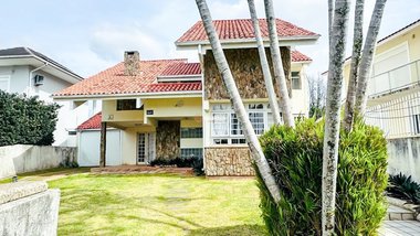house em Largo Hippólito do Valle Pereira, Lagoa da Conceição - Florianópolis - SC