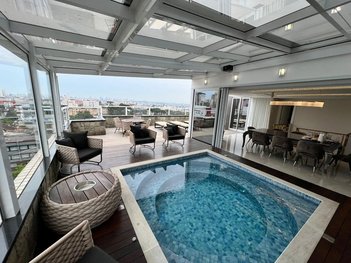 apartment em Rua Buenos Aires, Água Verde - Curitiba - PR